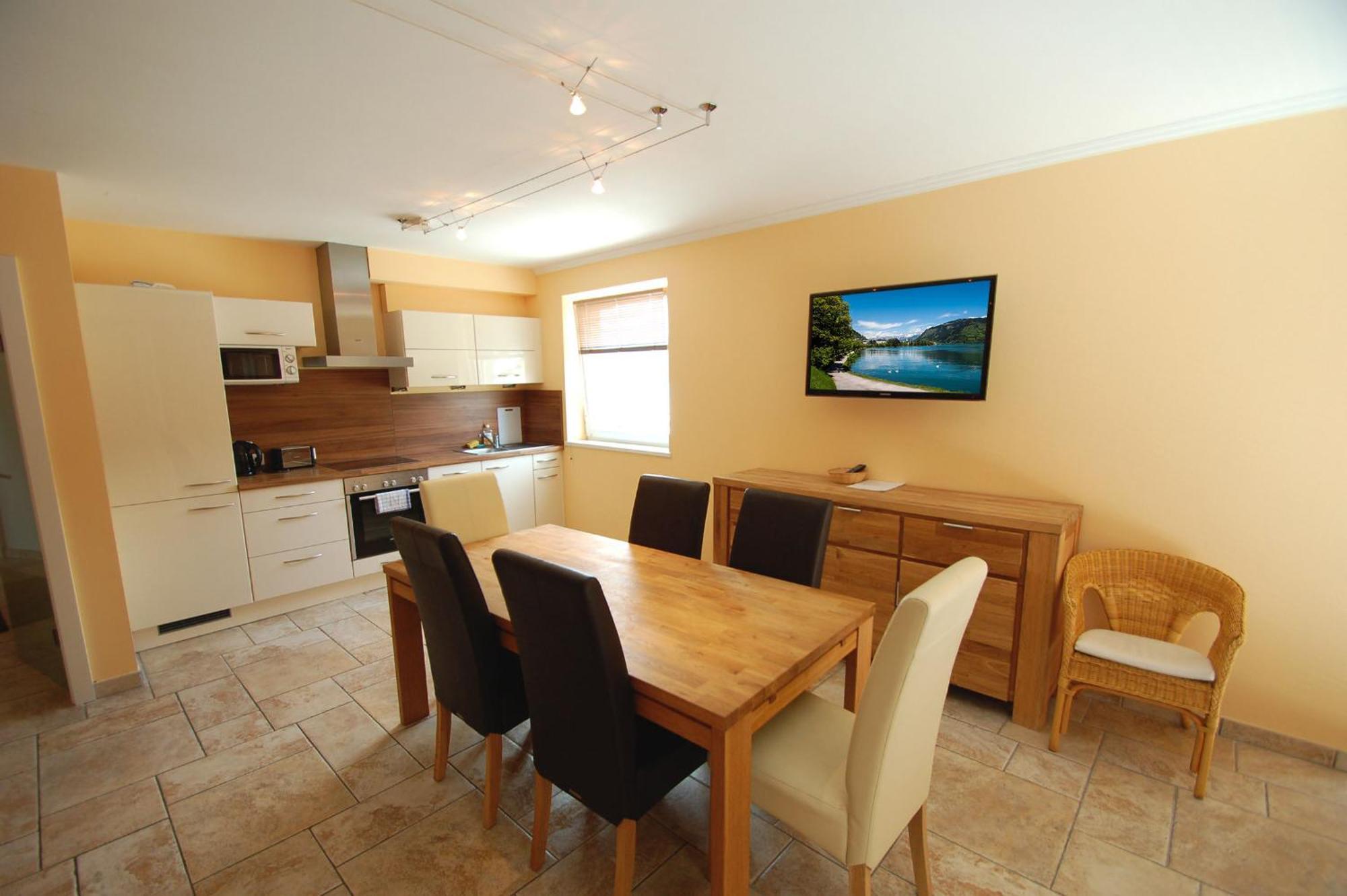 Penthouse In The Heart Of Цел ам Зее Екстериор снимка